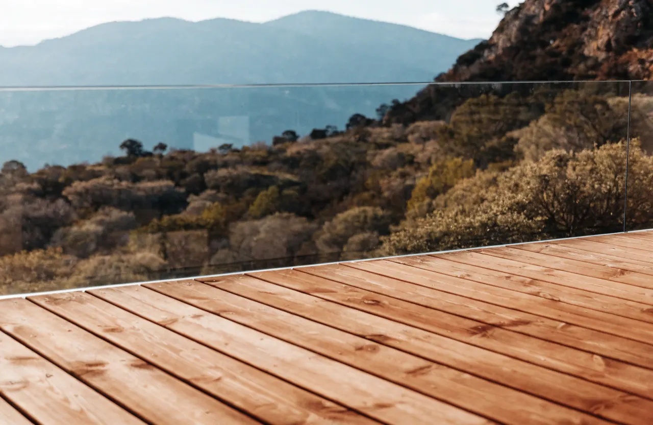 Glass balustrade elevated deck with ridge view, Cooroy hinterland